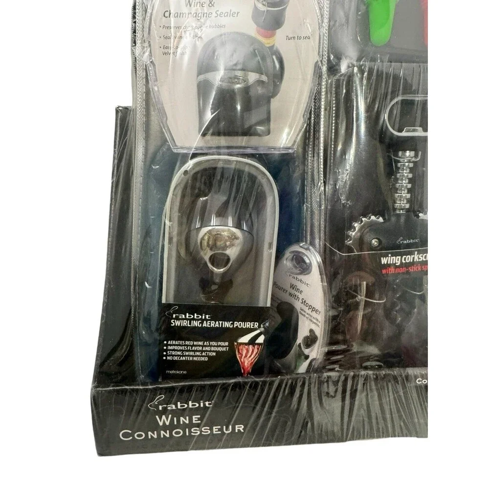 Rabbit Wine Connoisseur Collection Gift Set- New- Sealed- Fast Shipping